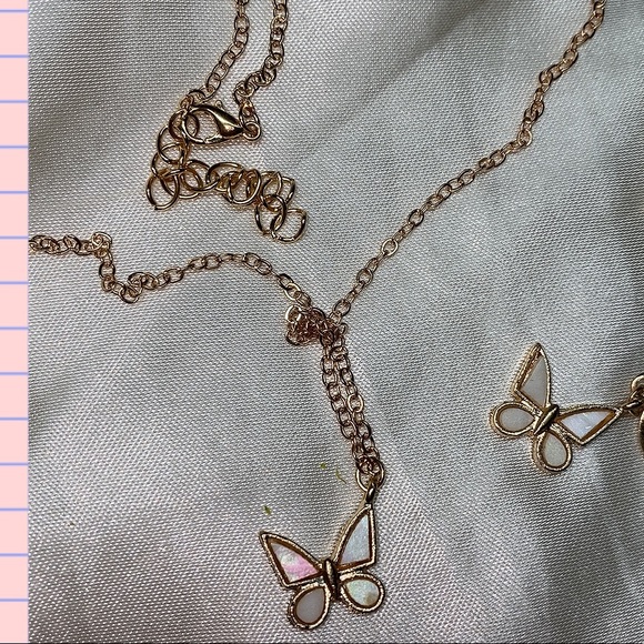 Butterfly Necklace & Earrings Set - Picture 8 of 11